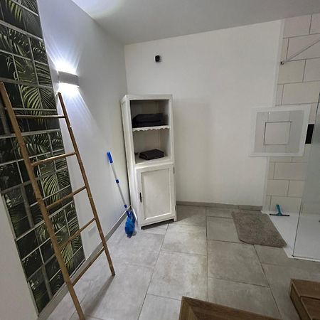 Loft And Spa Les Preaux Εξωτερικό φωτογραφία