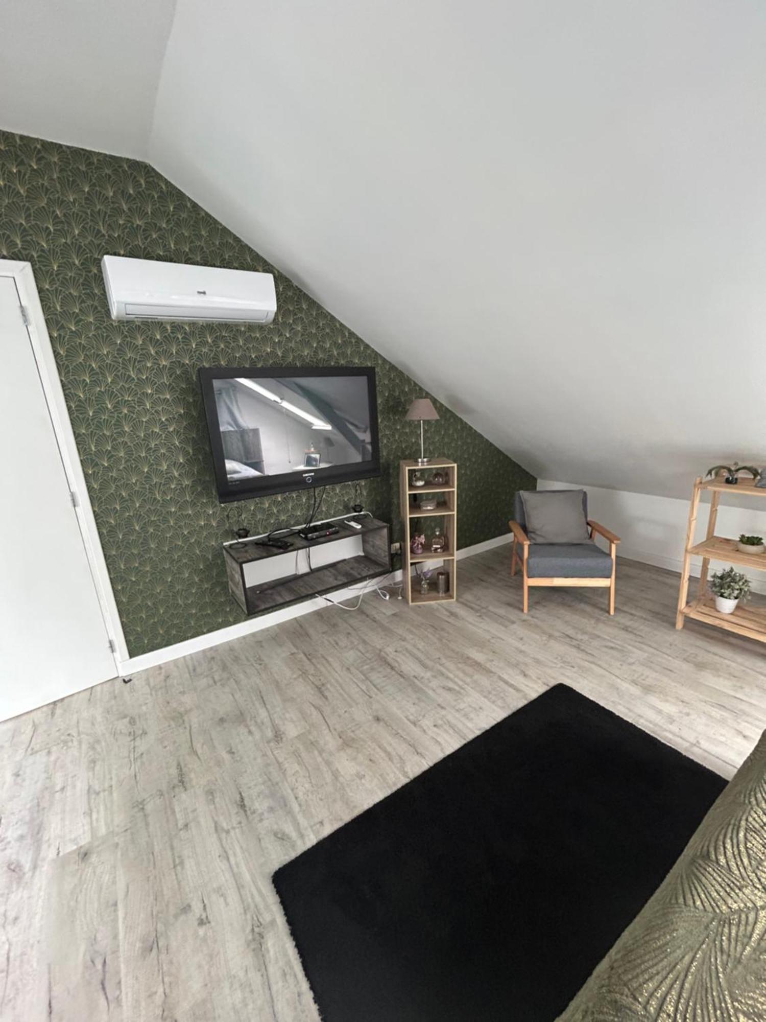 Loft And Spa Les Preaux Εξωτερικό φωτογραφία
